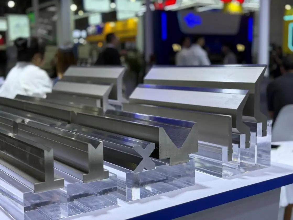 Fournisseur de machines à frein à pression personnalisées