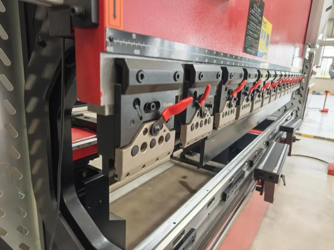 Frein à pression CNC importé