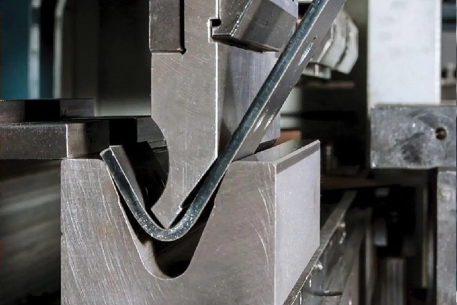 Kits de frein à pression: Amélioration de la précision et de la polyvalence dans la flexion du métal